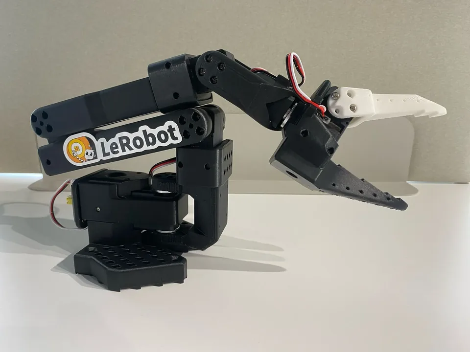 SO-101 (LeRobot / TheRobotStudio)